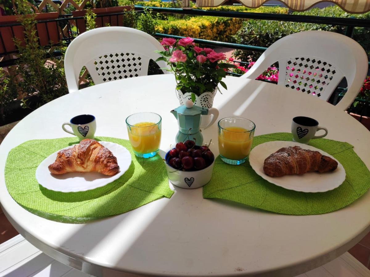 Sea Garden, Fronte Mare Con Piscina Apartment Маскали Екстериор снимка