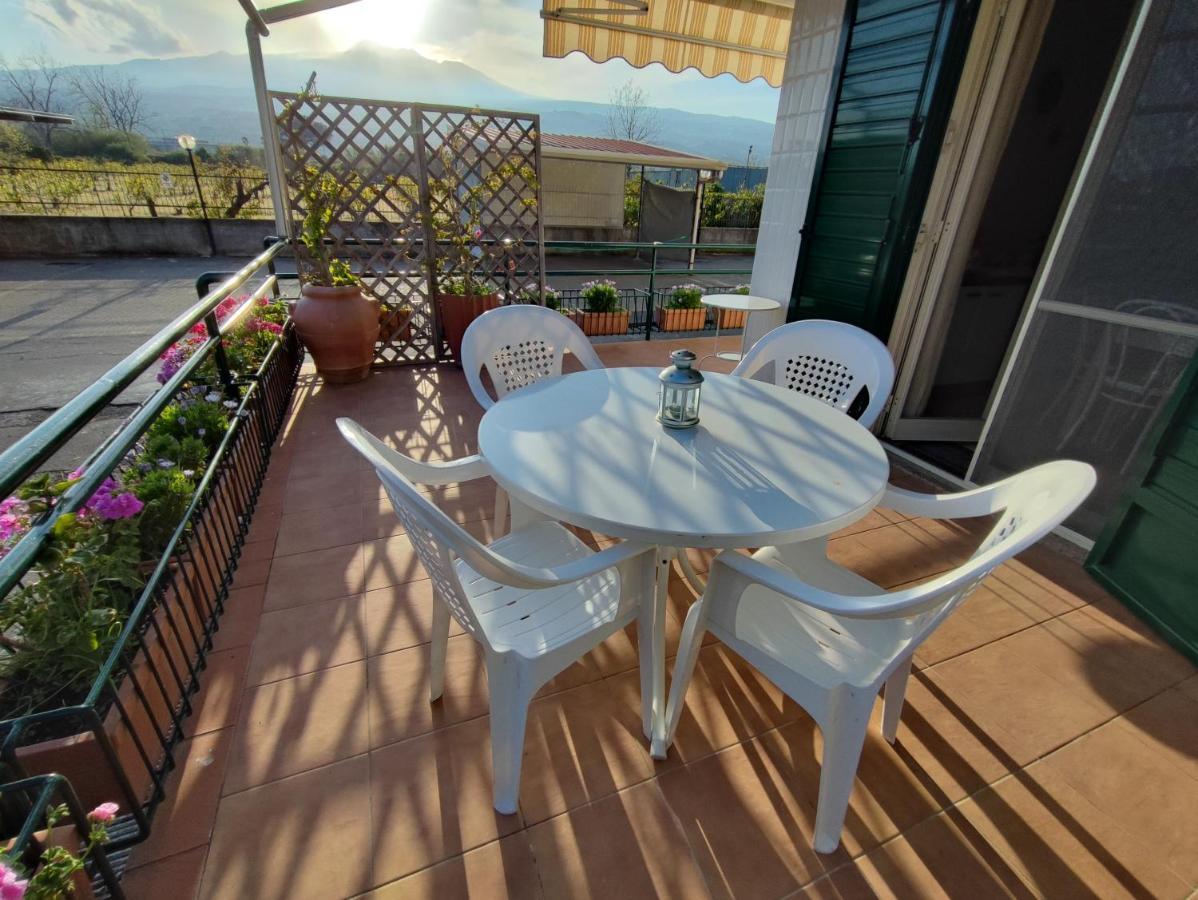 Sea Garden, Fronte Mare Con Piscina Apartment Маскали Екстериор снимка