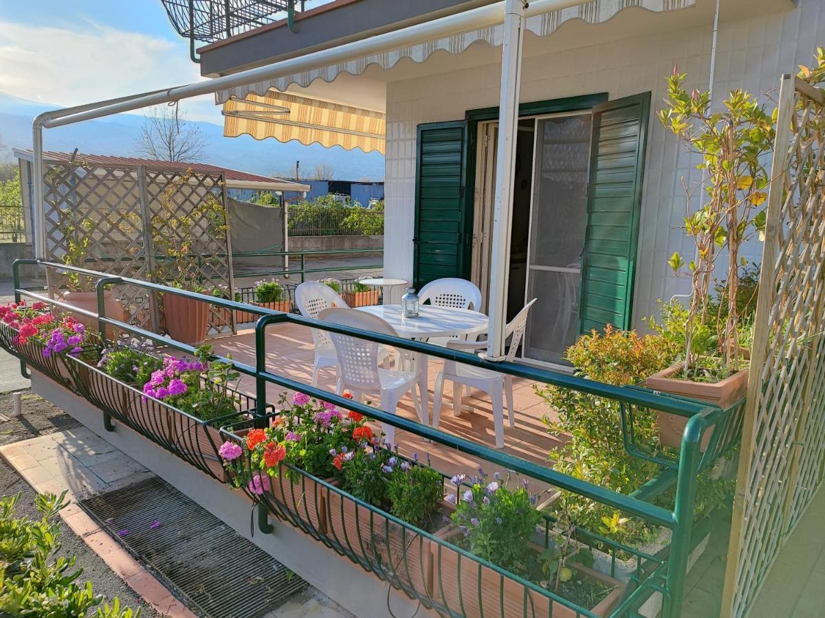Sea Garden, Fronte Mare Con Piscina Apartment Маскали Екстериор снимка