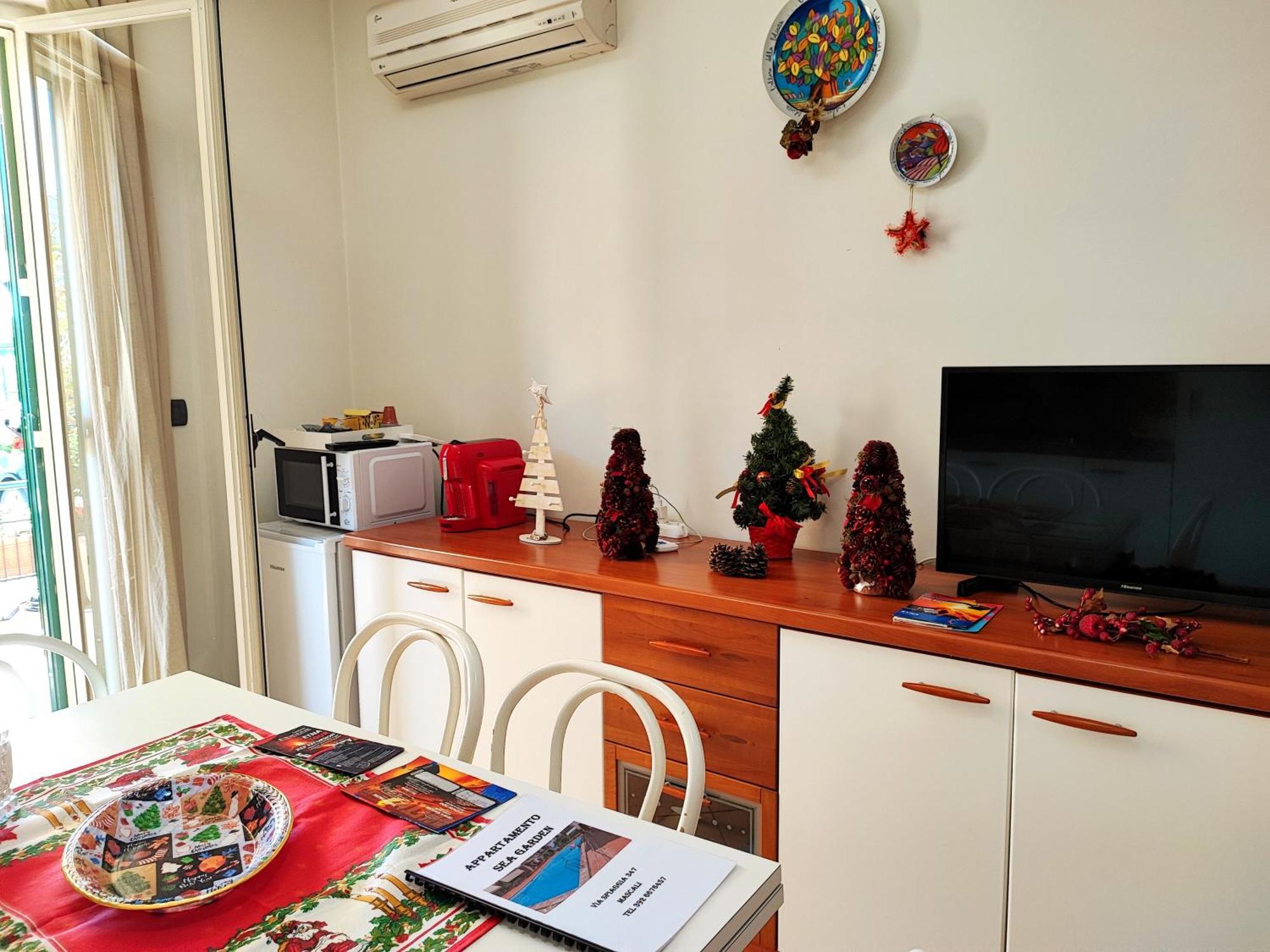 Sea Garden, Fronte Mare Con Piscina Apartment Маскали Екстериор снимка